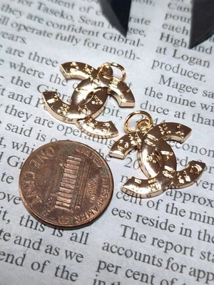 CHANEL ZIPPER PULLS GOLD 20 MM  PLEASE READ ITEM DESCRIPTION - Image 1 of 3