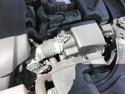 Used Air Cleaner Assembly fits: 2016 Mazda 6 2.5L MT Grade A - Image 1 of 4