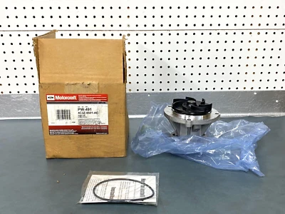 Bomba de agua Ford OEM NOS 4C3Z-8501-AC 2004-2007 F-250 Super Duty 6,0 L turbo 100 mm Foto 1 de 4