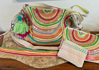 America & Beyond Juego de Bolso y 2 Bolsas Cuentas Lentejuelas Borla Nuevo sin Etiquetas Foto 1 de 4