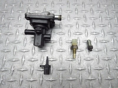 Yamaha SR400C SR400 2015 15-17 admisión de aire sensor de temperatura del agua válvula solenoide lote Foto 1 de 4