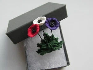 Handmade Red White Purple Poppies Flower Spray Brooch Pin UK - Picture 1 of 12
