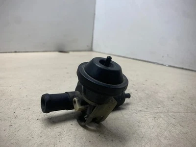 Válvula de control del calentador de agua Volkswagen Passat B5.5 2003 4A0819809 OLT13307 Foto 1 de 3