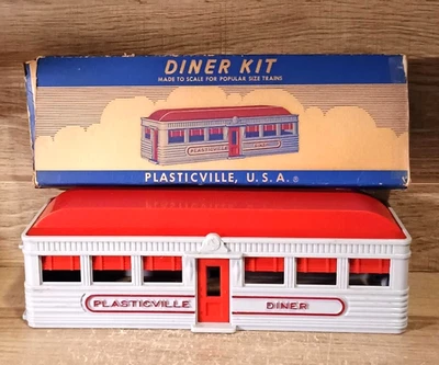 Vintage Plasticville Diner Kit DE-7 Red & Gray with Box Vintage 1950s O/S Scale - Image 1 of 4