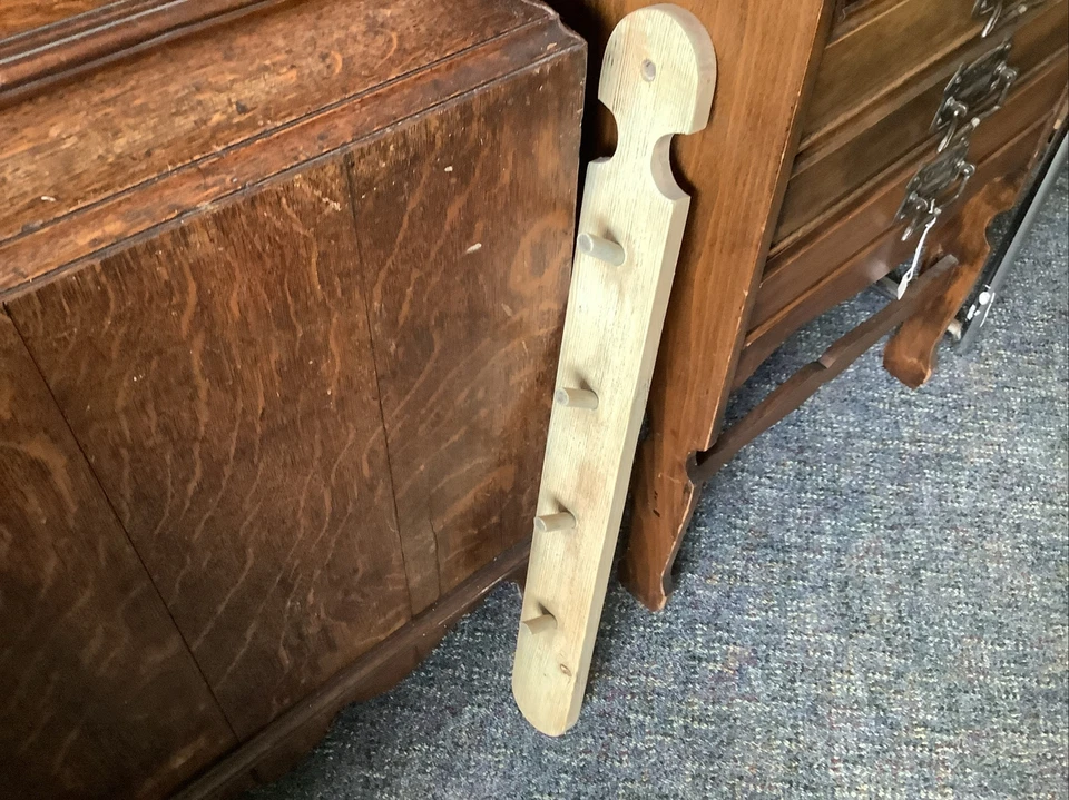 Antique Wooden wall mounted key/cup/hat hanger hooks rail utility rack old pine - Image 1 of 4