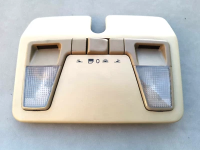 LUZ DE TECHO INTERIOR DELANTERA VOLVO 850\ V70 1996 / 9133145 Foto 1 de 4