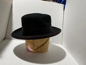 Vintage Homburg hat Dobbs Fifth Avenue Deluxe Size 6-5/8 -6-3/4 - Picture 1 of 7