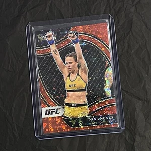 2021 PANINI - SELECT UFC - OCTAGONSIDE RED DISCO 082/199 - NINA NUNES  - Bild 1 von 2