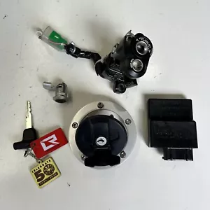 Suzuki GSX-s125 GSX125 2022 Complete lock set key tank seat lock ECU computer - Picture 1 of 10