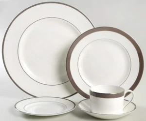 Vera Wang 5 Piece Place Setting Sable Duchesse by Wedgwood New - Picture 1 of 8