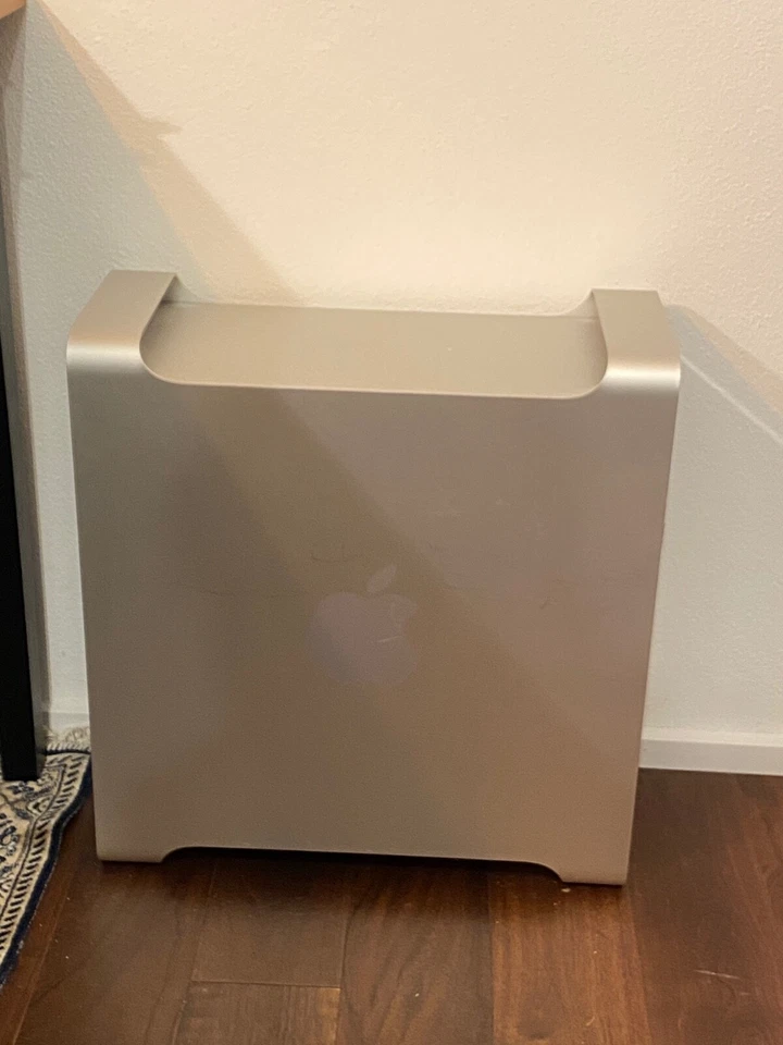 Apple Mac Pro 2,1 DualCore Intel Xeon 3 GHz - Bild 1 von 1