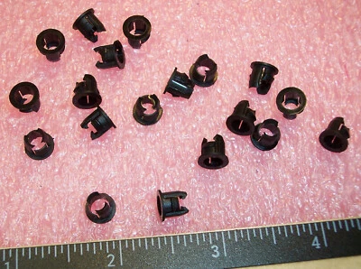 QTY (1000) 8310 KEYSTONE T1-3/4 LED HOLDERS SNAP-IN 5mm HOLE 6.9mm OD - Image 1 of 4