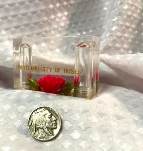 RARE VINTAGE PLEXIGLAS 1940's SALT & PEPPER SHAKER "PORTLAND CITY OF ROSES" - Picture 1 of 5