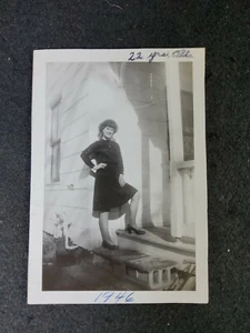 Vintage Press Photo Black and White 1946 3.5"x5.25"  - Picture 1 of 2