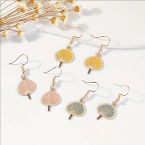 Retro Vintage Style Fan Earrings Banana Leaf Fans Earring Holiday Gifts - Picture 1 of 5
