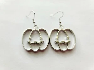 Jack O'Lantern Earrings, Pumpkin Dangle Earrings, Spooky Halloween Jewelry - Picture 1 of 2