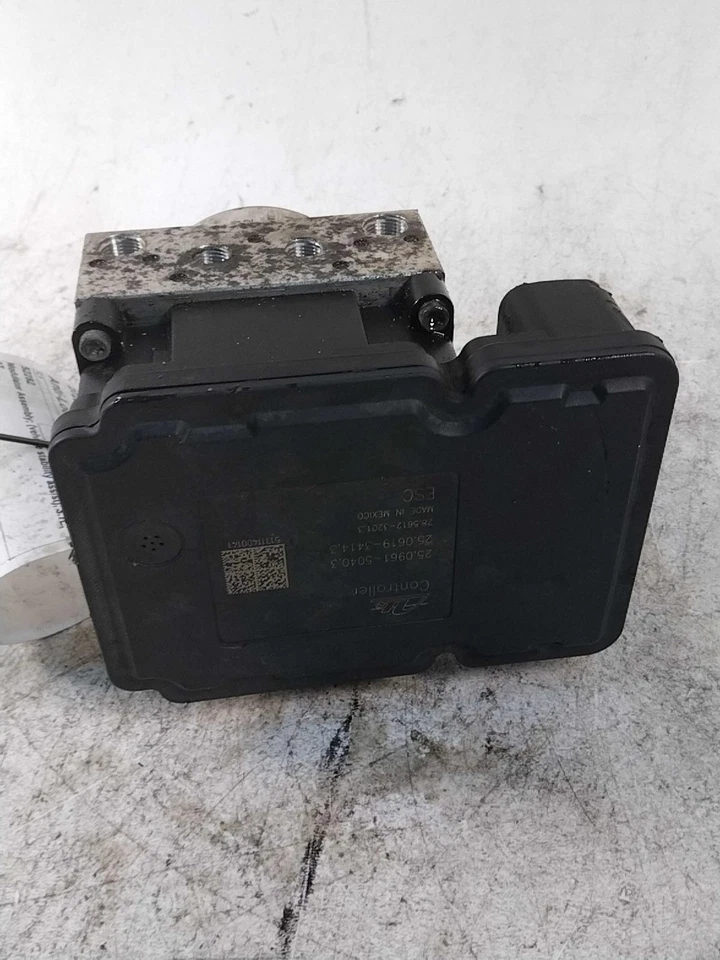 2013 Acura TL ABS Modulator Assembly OEM Black 57111TK5A21 156k Miles - Image 1 of 4