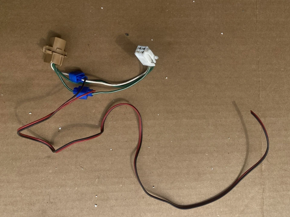 Оригинальный жгут противотуманных фар заднего багажника для Lexus GS300 GS400 GS430 1998-2005 годов выпуска - Изображение 1 из 1