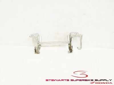 Honda CBR929RR 2000-2001 OEM ASIENTO TRASERO PASAJERO BISAGRA GANCHO PESTILLO SOPORTE 929 Foto 1 de 4