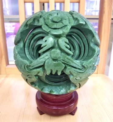 漂亮的 8 层神奇拼图球球球迷宫幸运地质预兆绿玉  — 第 1/4 张图片