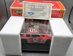 1:24 Revell 1998 Budweiser Chevy Monte Carlo Louie Bud Racing Diecast mit Louie - Bild 1 von 5