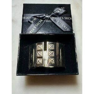 Bracciale Victoria's Secret Scandaloso Strass Tono Oro Cerniera Larga - Foto 1 di 8