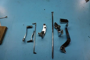 1452 97 Harley-Davidson Dyna FXDWG CONTROL DE PIE DELANTERO FRENO PALANCA DE CAMBIOS - Imagen 1 de 11