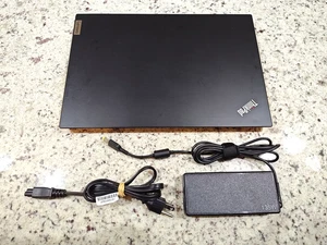 Lenovo ThinkPad T15p Gen 3 --- i7-12800H -- 64GB / 1TB -- RTX 3050 -- UHD 4K - Picture 1 of 15