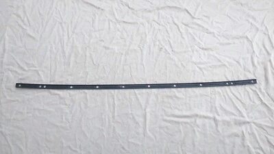 85 86 87 88 89 Toyota MR2 parachoques trasero cubierta soporte de retención inferior  Foto 1 de 4