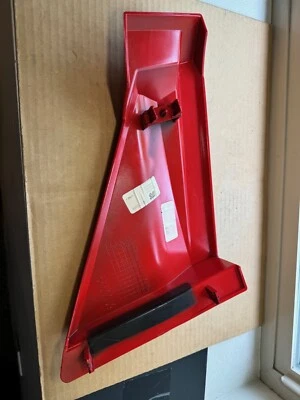 OEM Polaris Slingshot Left Center Visor, Slingshot Red Pearl, Part 5450039-676 - Image 1 of 4