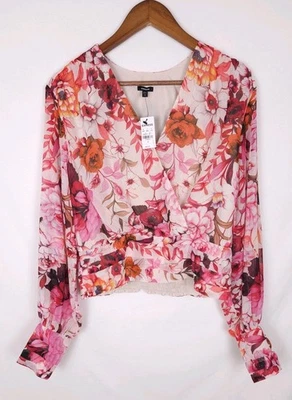 Top Express Talla Mediana Rosa Floral Manga Larga Imitación Envoltura Cintura Plisada Cuello en V Foto 1 de 4