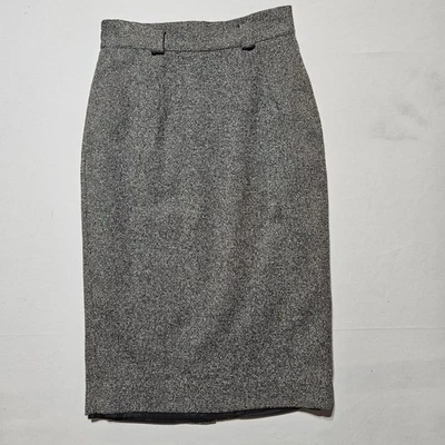 Vintage Women's Gray Polyester Skirt By Russ Size 8 With Belt And Pockets. - Image 1 of 4