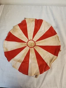 GI Joe 1964 de colección Hasbro 12"" piloto de combate/paracaídas rojo y blanco caída libre" - Imagen 1 de 7