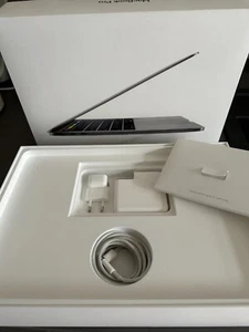 apple macbook pro 13.3 zoll Model No. A1706 2,9 GHz Dual-Core Intel Core i5 - Bild 1 von 5
