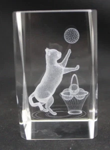 3D Laser Etched Crystal Glass Paperweight Cats Playing With Yarn - Picture 1 of 8