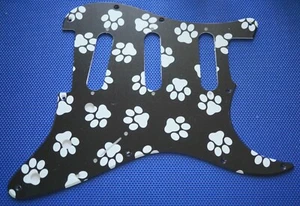 NUEVO Stratocaster 11 Agujeros PICKGUARD para Fender EE. UU. Mex Strat Patas Estándar Impresión - Imagen 1 de 2