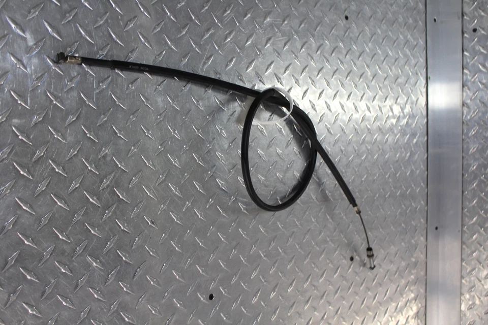 Suzuki GSXR750 2008 línea de cable de embrague Foto 1 de 4