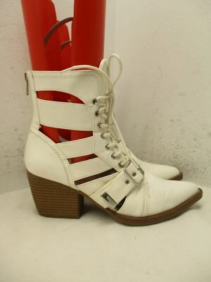 Zigi Soho BUCKLIE White Pointed Toe Lace Up Ankle Boot Back Zip Womens Size 8 - Image 1 of 4