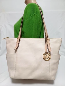 MICHAEL KORS JET SET EAST WEST IVORY LEATHER TOTE HANDBAG - Picture 1 of 13
