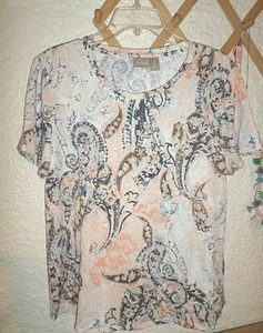 CHICO'S TAPESTRY PAISLEY GIGIE SCOOP NECK TEE NWT CHICOS 2 M/L - Picture 1 of 1