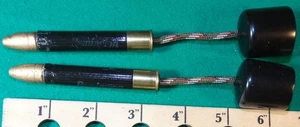 #0095 1-.410 Pistola de tiro negra soporte de tiza para taco de billar con tiza y un .45 cal. bala - Imagen 1 de 1