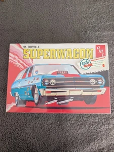 2012 AMT RETRO DELUXE '65 CHEVELLE SUPERWAGON / CHEVROLET STATIONWAGON + RAMPS - Picture 1 of 2
