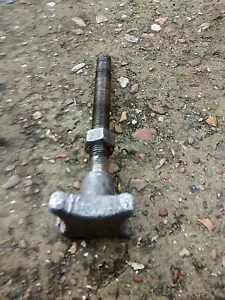 LONGYEAR 142 DIAMOND DRILLING RIG LEVELLING SCREW WITH GRIP, PART NUMBER 142.042 - Picture 1 of 1