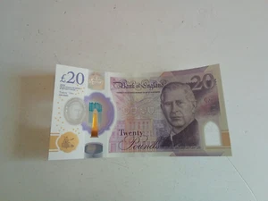 King Charles banknotes £20 - EH77 870379 - Picture 1 of 2