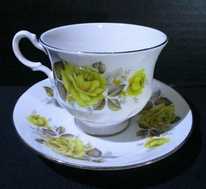 Queen Anne Pedestal Tea Cup And Saucer, Yellow Roses, Footed, England, Gold Rim - Picture 1 of 6