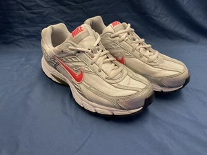 Nike Initiator weiß silber rosa Damen Laufschuh Größe 8 Sneaker 394053-101 - Bild 1 von 10