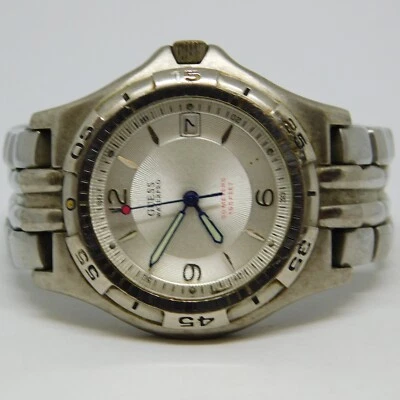 Reloj Hombre GUESS Waterpro Tono Plata Cuarzo Analógico Talla 6 1/2" para reparaciones Foto 1 de 4