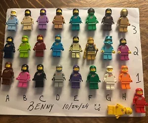 LEGO Lot Of 26 Classic Spaceman (Please Read) - Picture 1 of 6