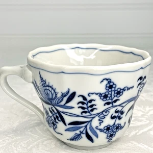 Blue Danube Blue Onion Demitasse Tea Cup Rectangle Backstamp - Chipped Rim - Picture 1 of 10