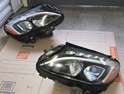 Faro LED izquierdo y derecho Mercedes C300 C400 C63 2015-2018 clase W205 OEM Foto 1 de 4